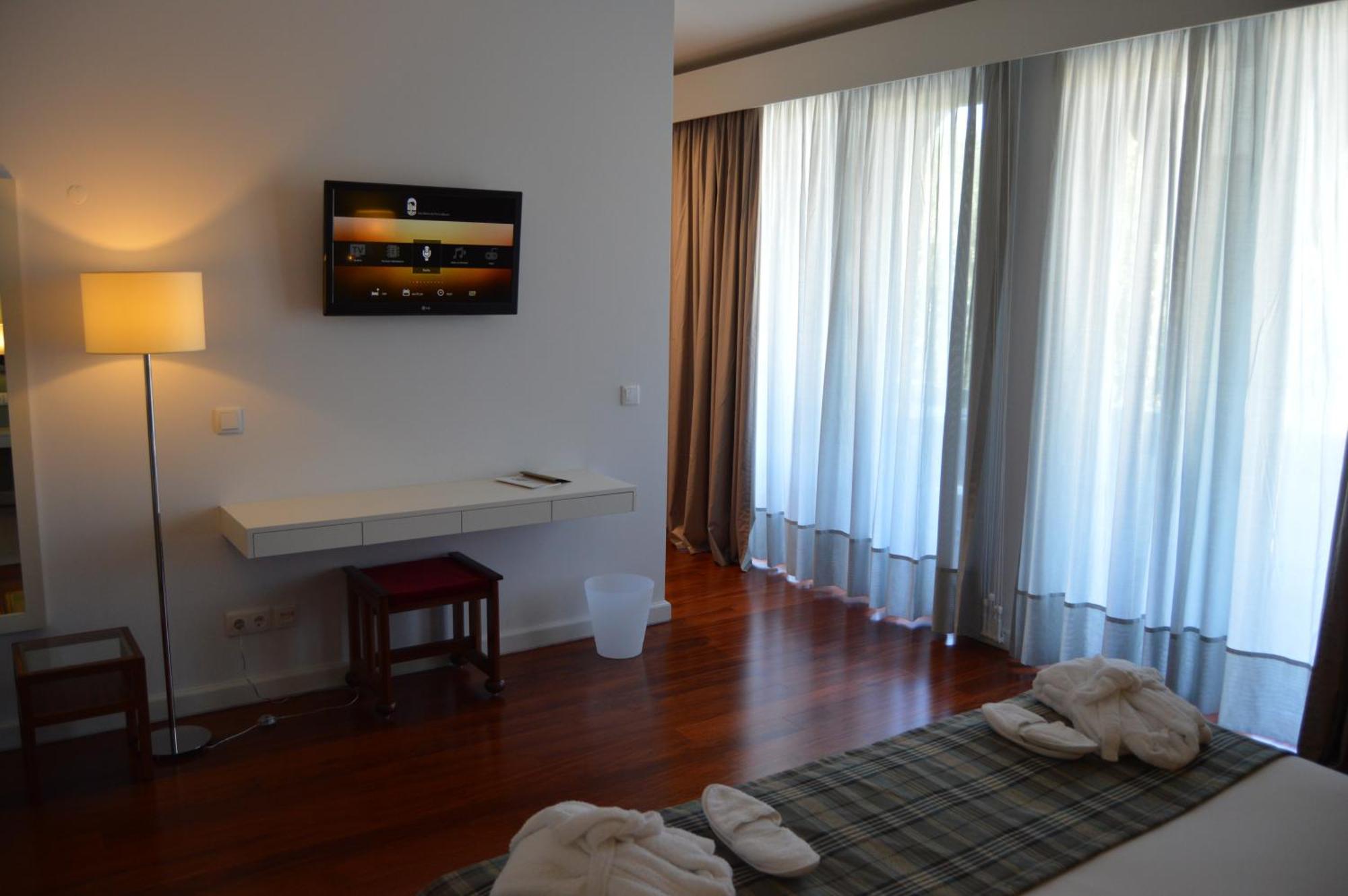 Hotel São Bento da Porta Aberta Gerês Quarto foto