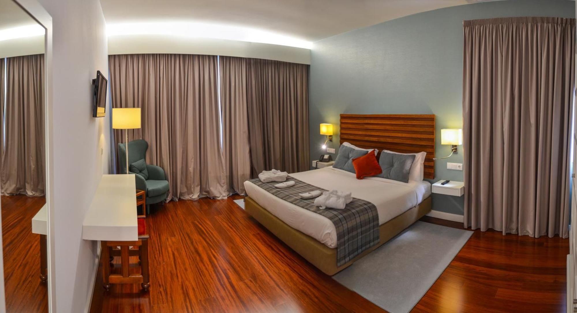 Hotel São Bento da Porta Aberta Gerês Quarto foto